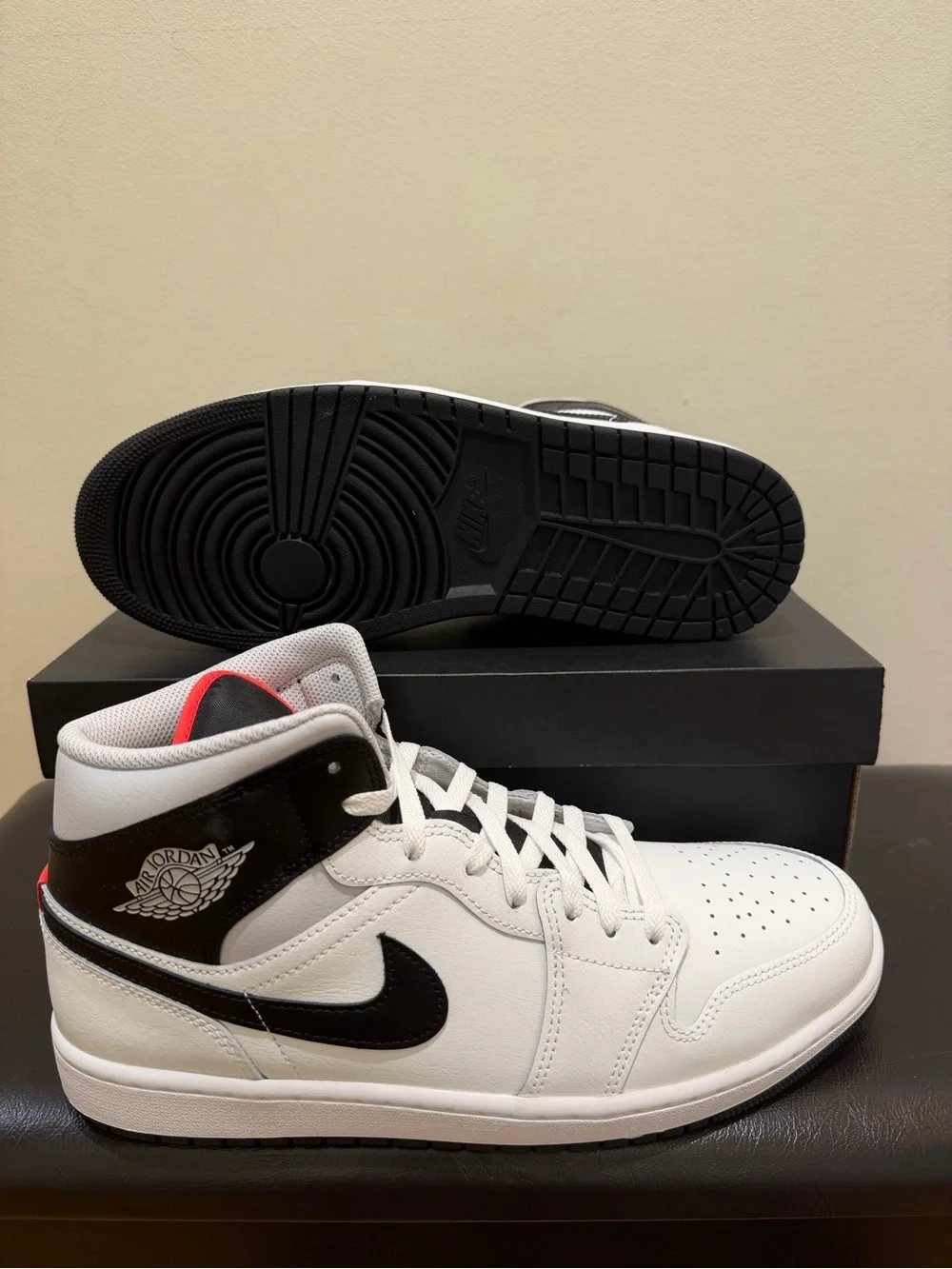 NIB Men Nike Jordan 1 Mid DQ8426 109 Summit White/Neutral Grey/Infrared 23/Black